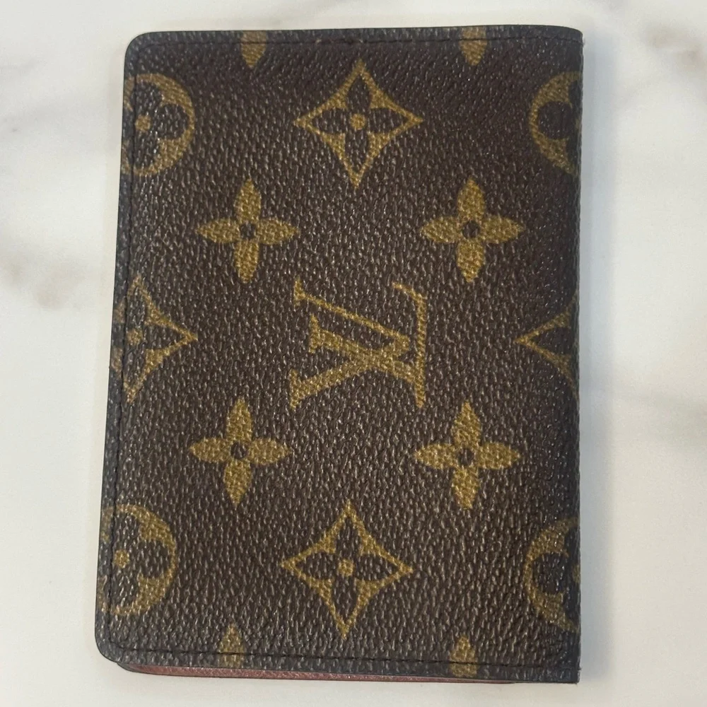 Louis Vuitton Monogram Card Holder - Picture 2 of 9